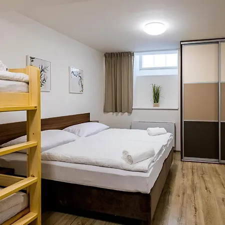 Hotel Old Town Hall - Stara Radnice - Ratusz Staromiejski -0,5km From Highway