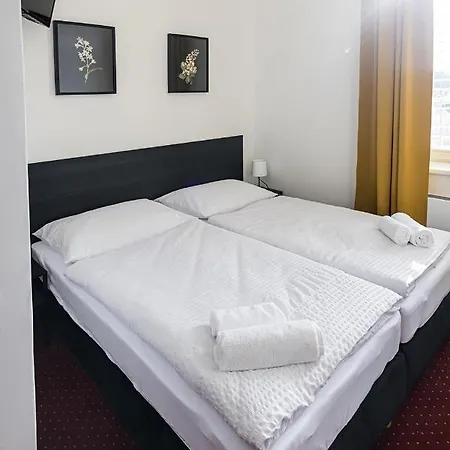 Old Town Hall - Stara Radnice - Ratusz Staromiejski -0,5km From Highway 호텔