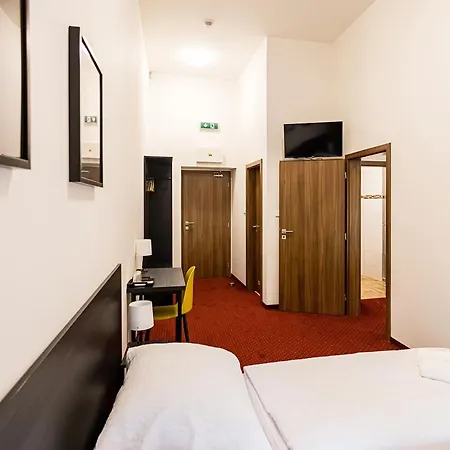 Hotel Old Town Hall - Stara Radnice - Ratusz Staromiejski -0,5km From Highway 3*