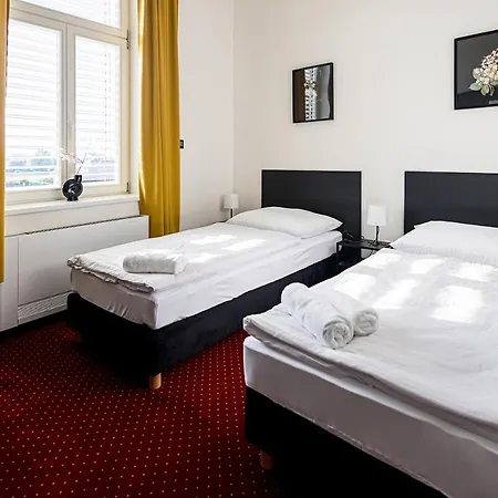 Old Town Hall - Stara Radnice - Ratusz Staromiejski -0,5km From Highway 호텔 3*