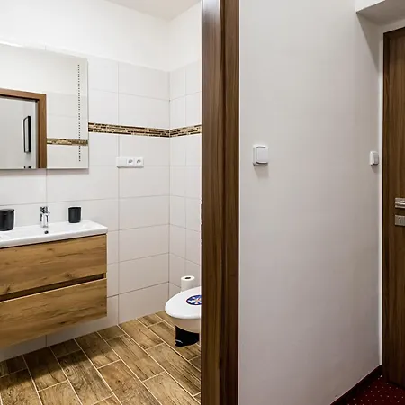 Hotel Old Town Hall - Stara Radnice - Ratusz Staromiejski -0,5km From Highway