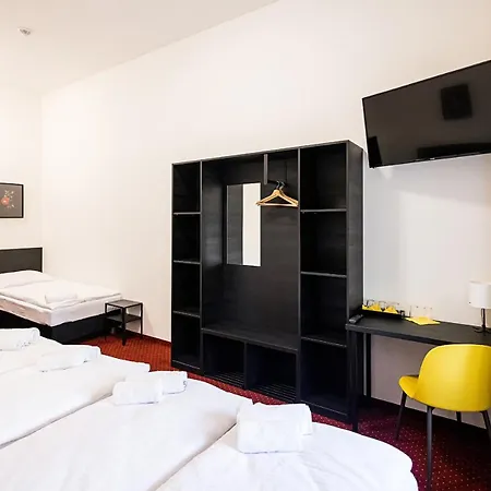 Hotel Old Town Hall - Stara Radnice - Ratusz Staromiejski -0,5km From Highway