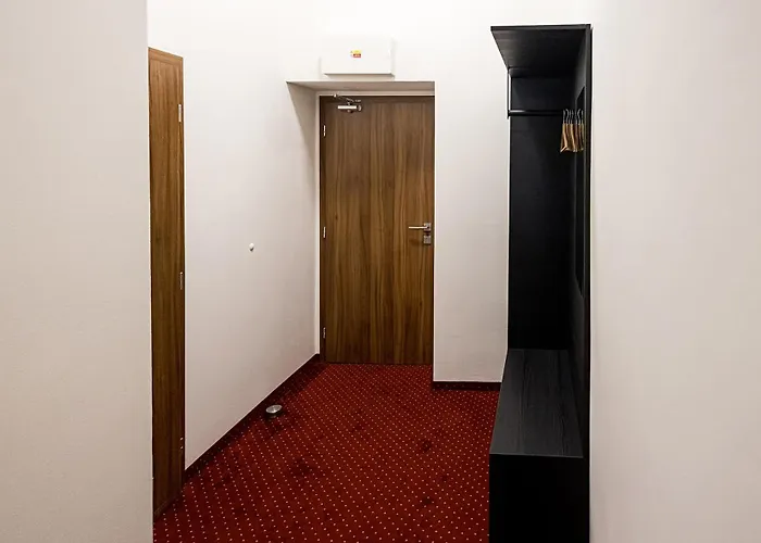 Old Town Hall - Stara Radnice - Ratusz Staromiejski -0,5km From Highway 3*
