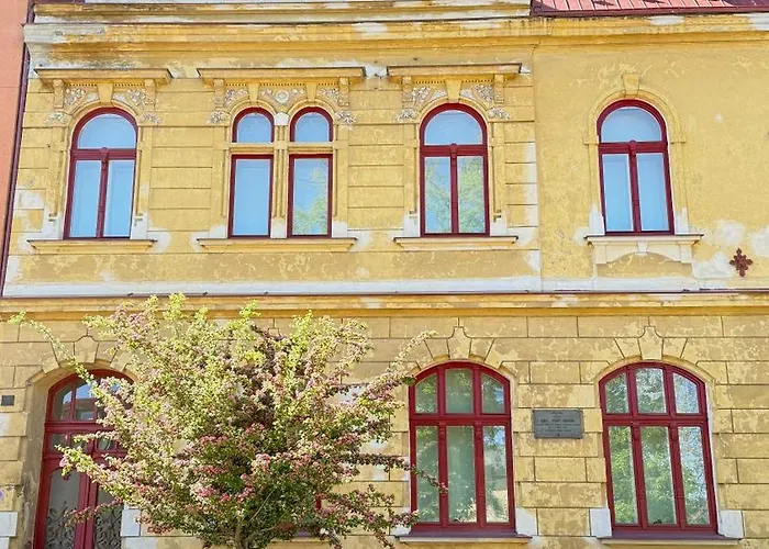 Old Town Hall - Stara Radnice - Ratusz Staromiejski -0,5km From Highway Szálloda Bohumín